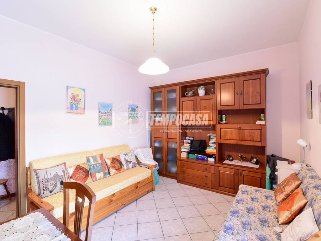 Appartamento a Lipomo in Via Provinciale per Lecco 629 - Foto 2