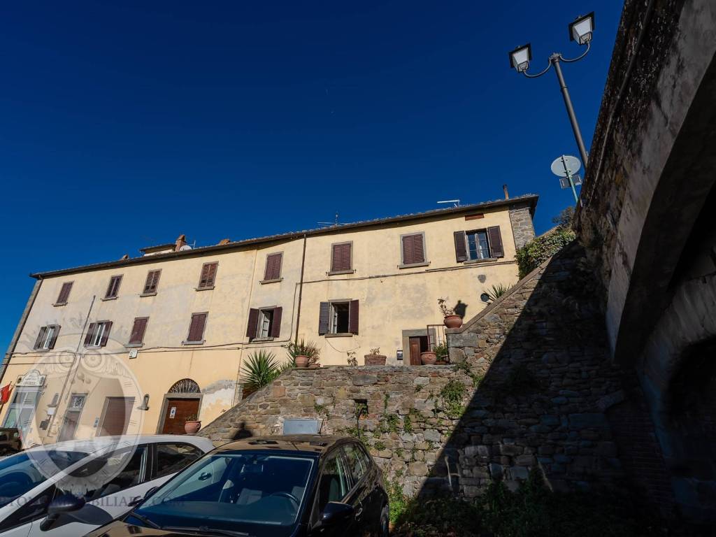 Appartamento a Cortona in Piazza Giovanni Amendola - Foto 3