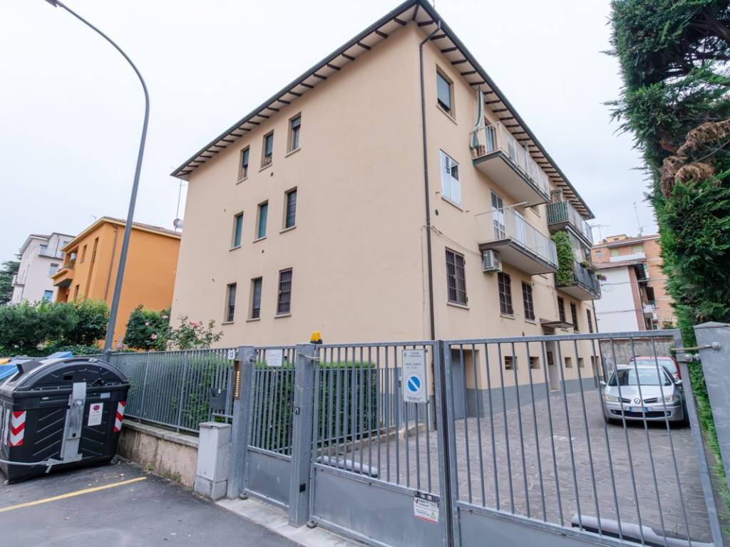 Appartamento a Bologna in VIA FRASCOBALDI 13 - Foto 3