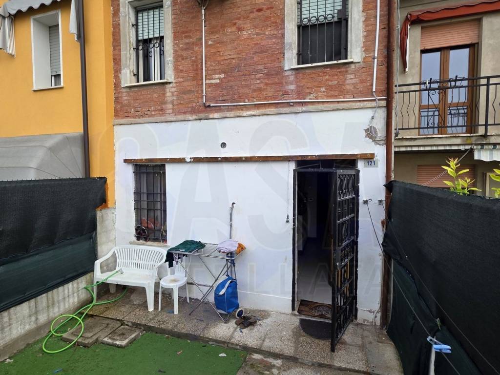 Casa indipendente a Bondeno in Via per Vigarano, 121 - Foto 2