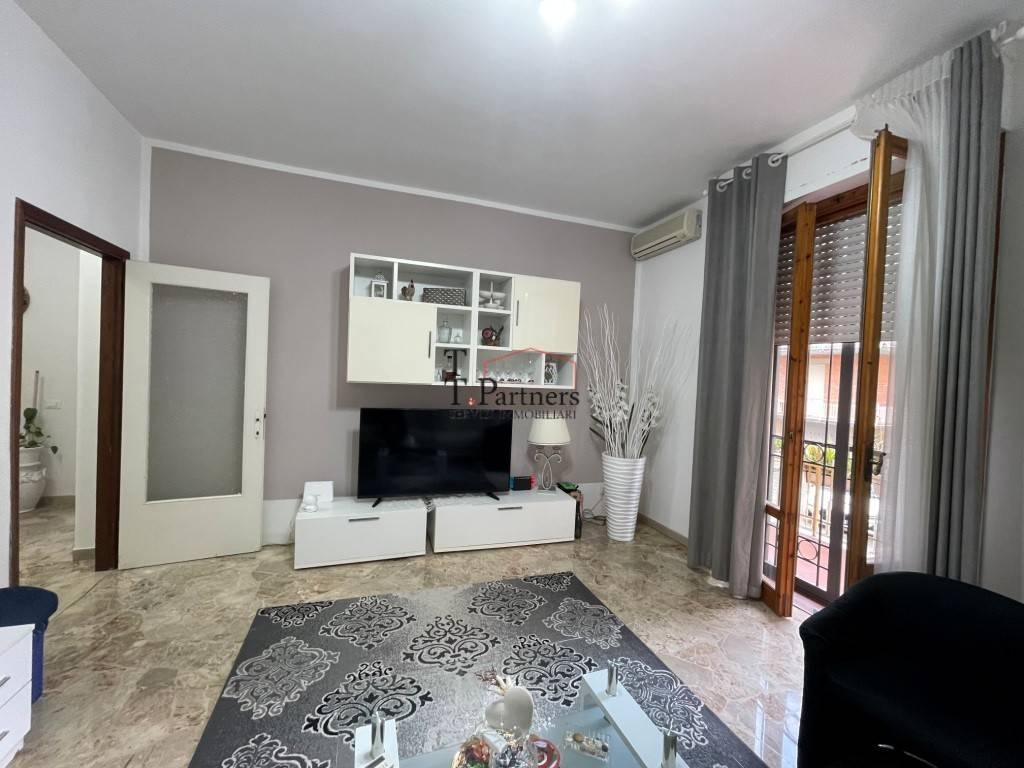 Appartamento a Campi bisenzio in Via San Jacopo - Foto 2