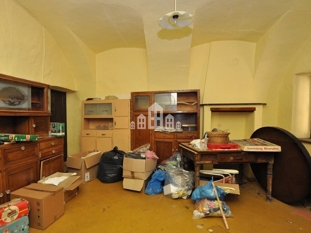 Casa indipendente a Cuorgnè in Via Perrucchetti, 15 - Foto 2
