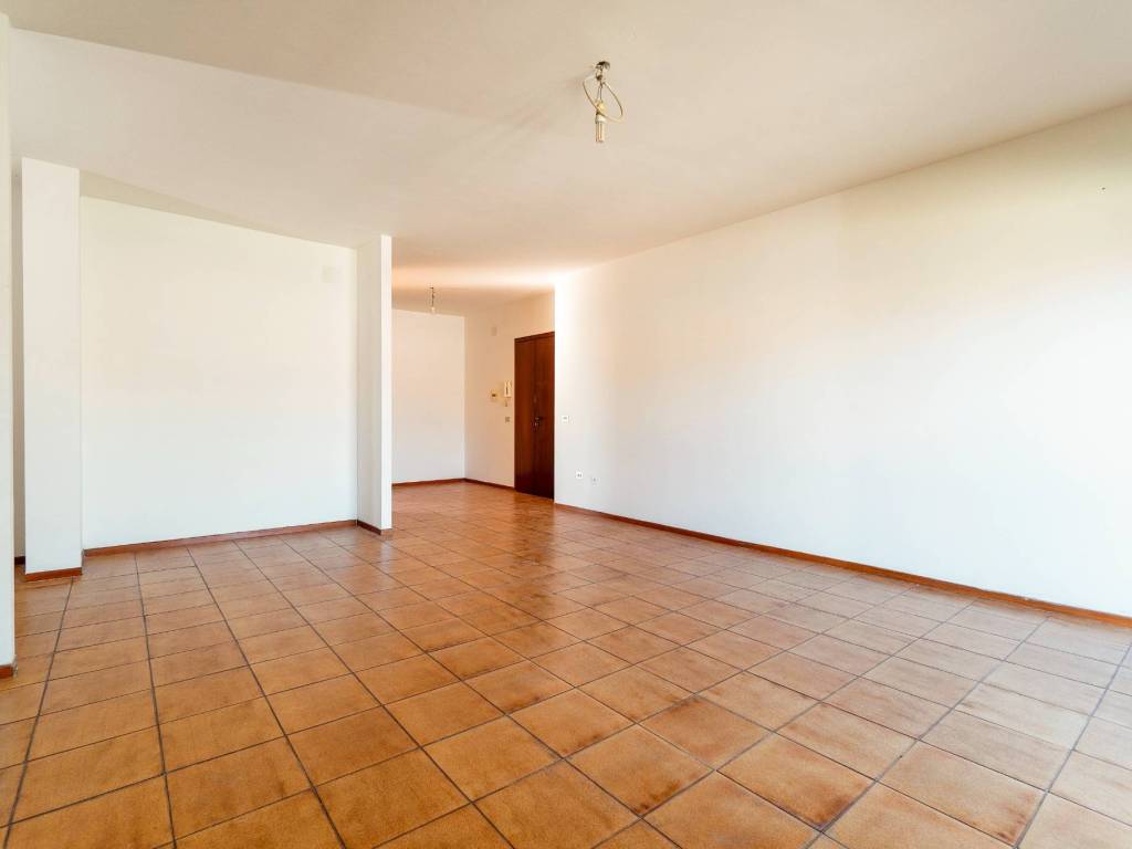 Appartamento a Montemurlo in Via Enrico Toti - Foto 2