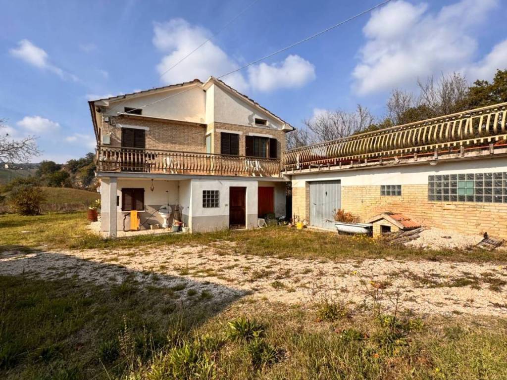 Casa indipendente a Montegiorgio in Contrada Fegatara, 6 - Foto 3