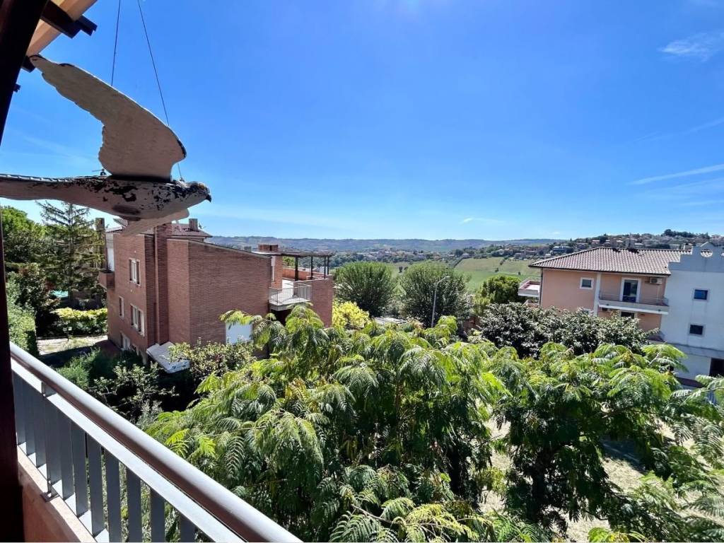 Villetta a schiera a Fermo in Via Isaia Billè - Foto 2