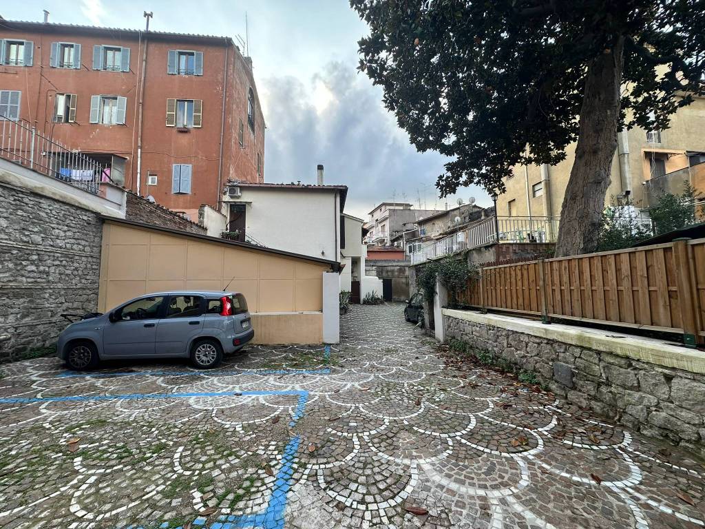 Appartamento a Albano laziale in Via Don Giovanni Minzoni, 25 - Foto 3