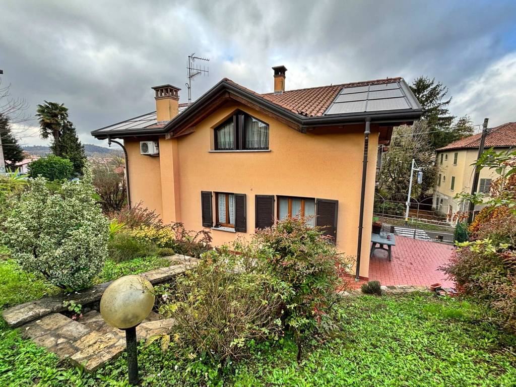 Villa a Brivio in Via Como, 17 - Foto 2