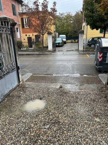 Box / garage a Bologna in Via Francesco Primaticcio, 1 - Foto 3