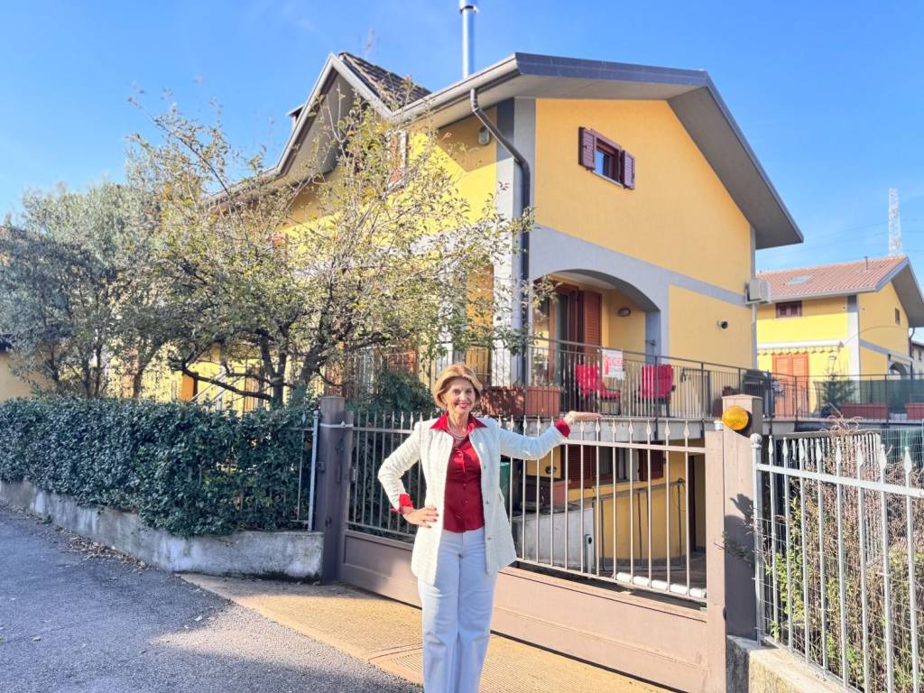 Villa a Cislago in Via Ungaretti 75/D - Foto 2