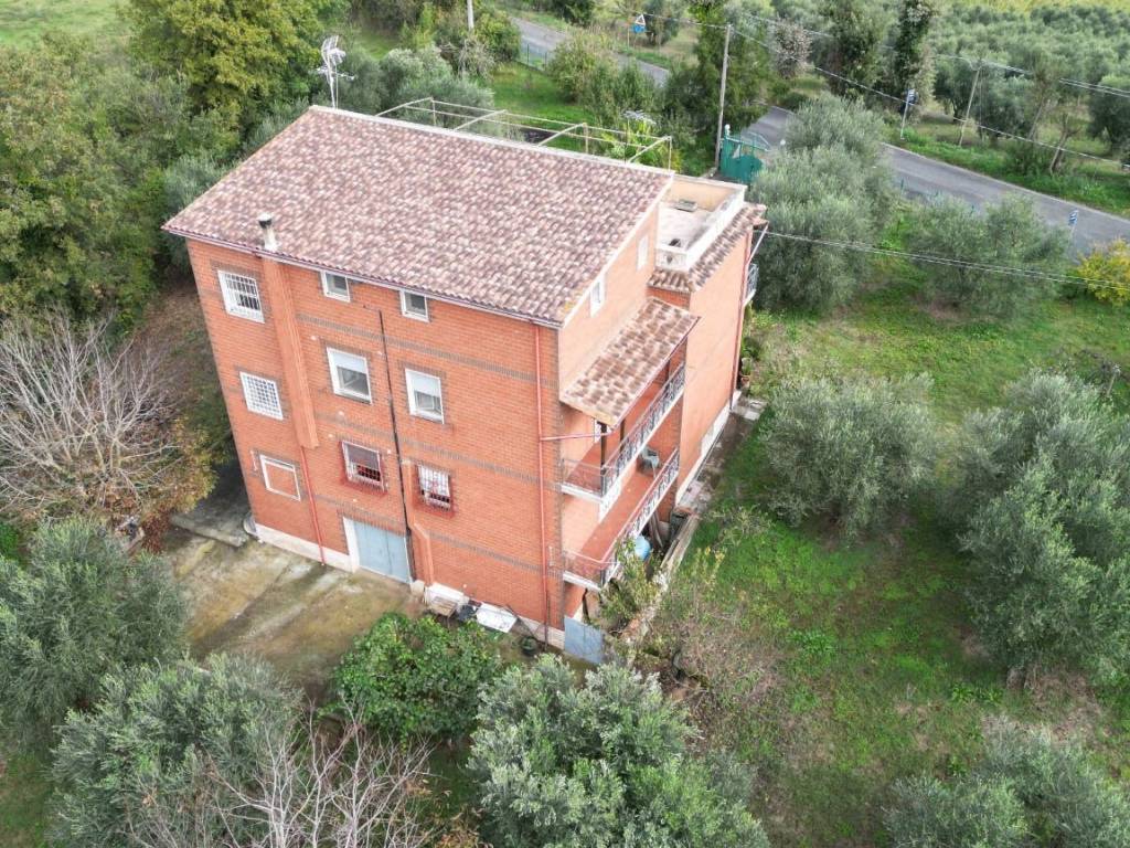 Casa indipendente a Civitella san paolo in Via Provinciale Civitellese, 4 - Foto 3