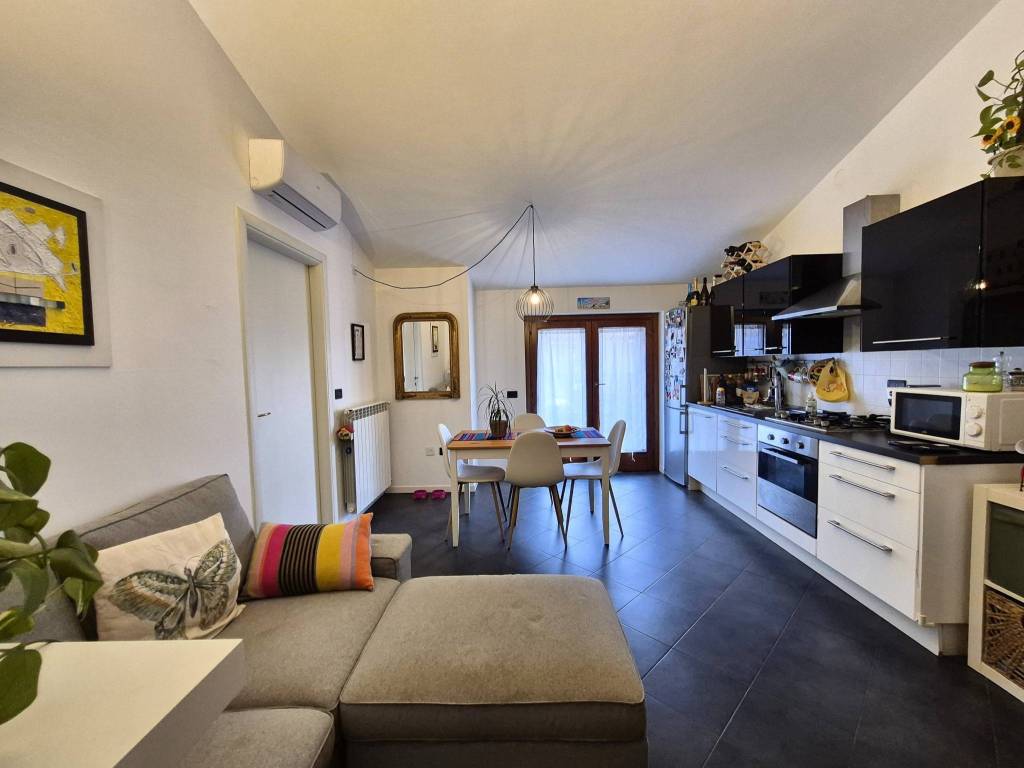 Appartamento a Landriano in Via Papa Giovanni Paolo II, 5 - Foto 3