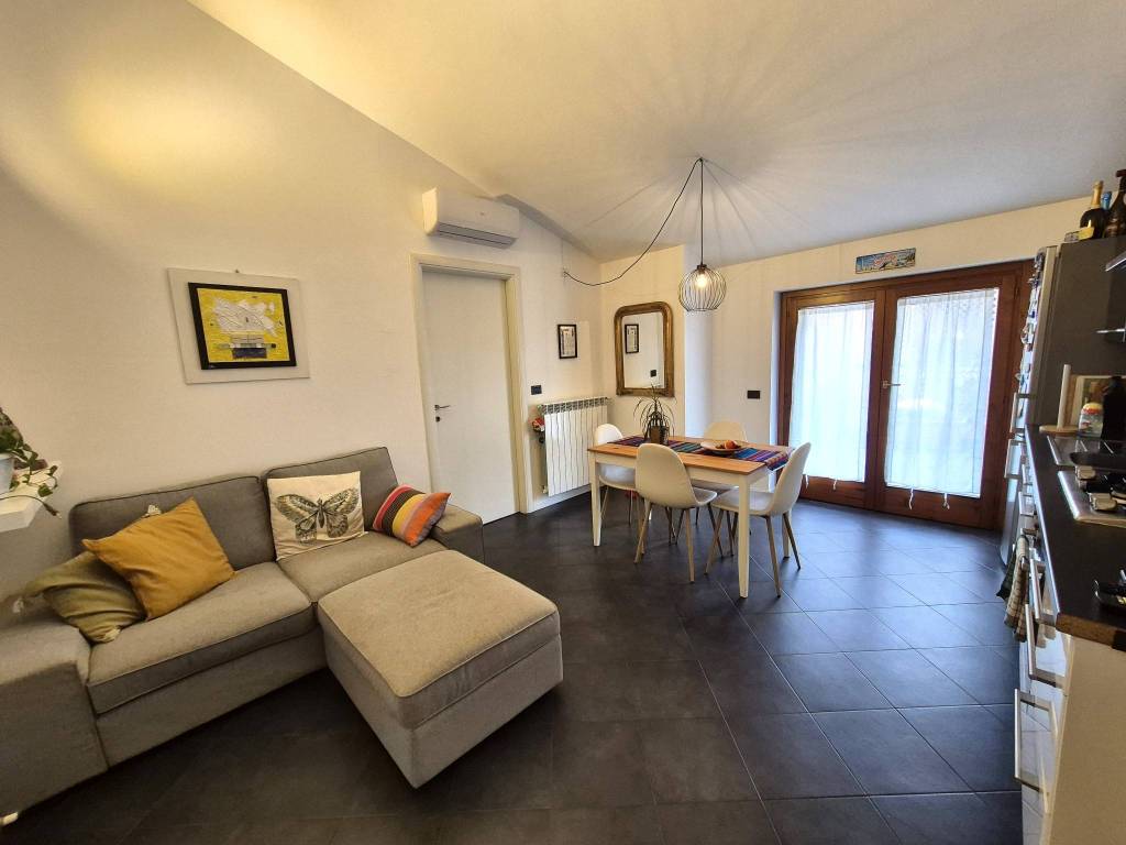 Appartamento a Landriano in Via Papa Giovanni Paolo II, 5 - Foto 4