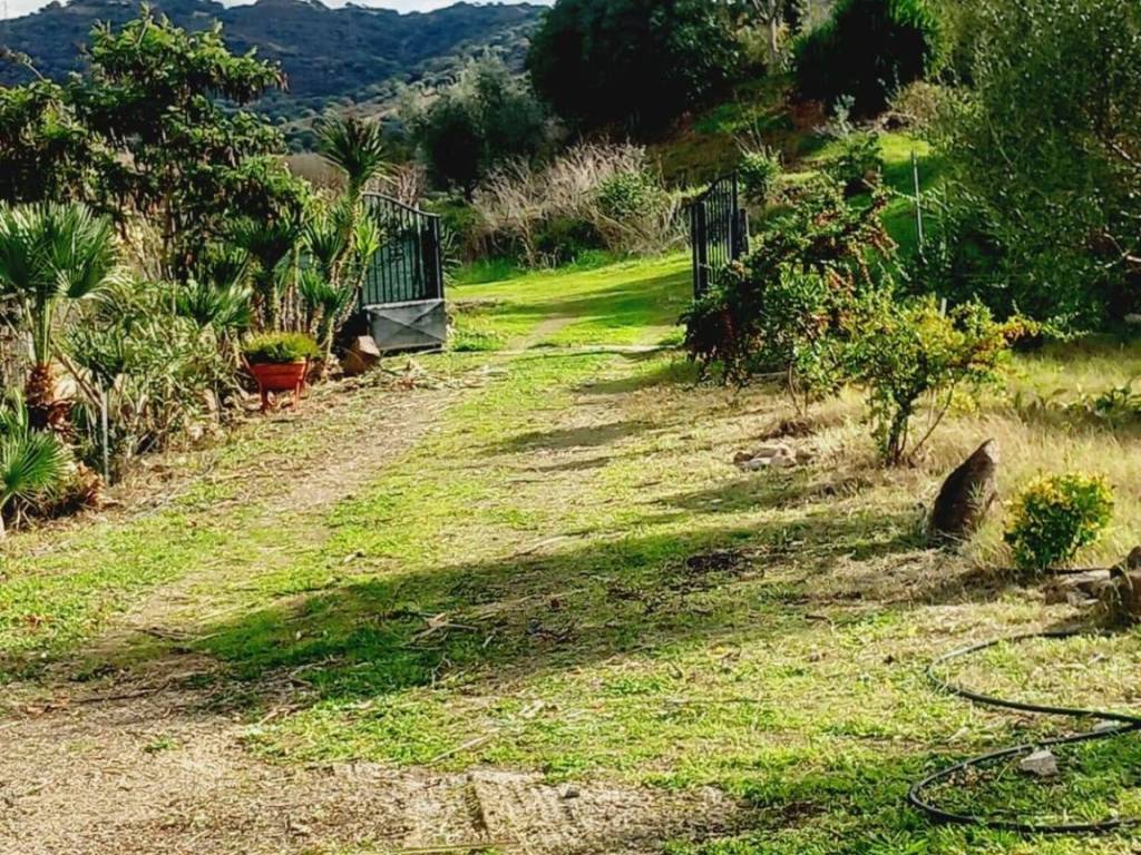 Villa a Ozieri in LOCALITA' BADDE E PIRA - Foto 2