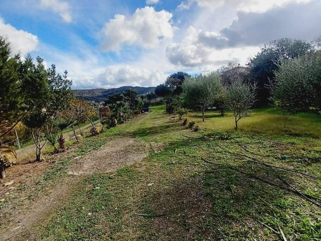 Villa a Ozieri in LOCALITA' BADDE E PIRA - Foto 4