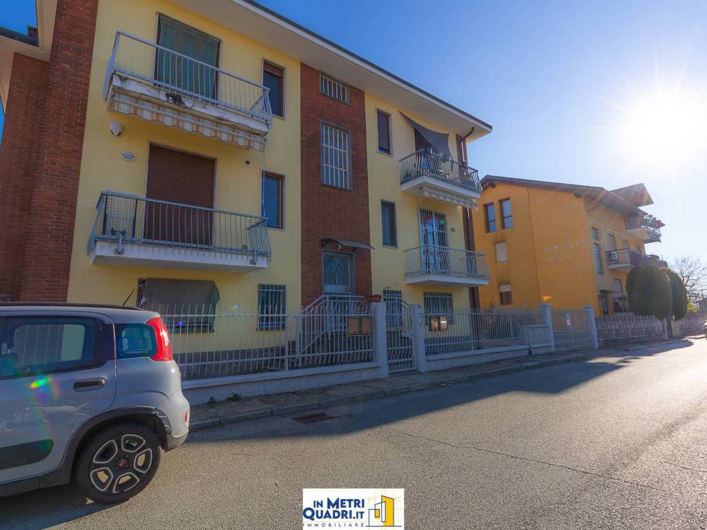 Appartamento a Vinovo in Via Alessandro Manzoni - Foto 2