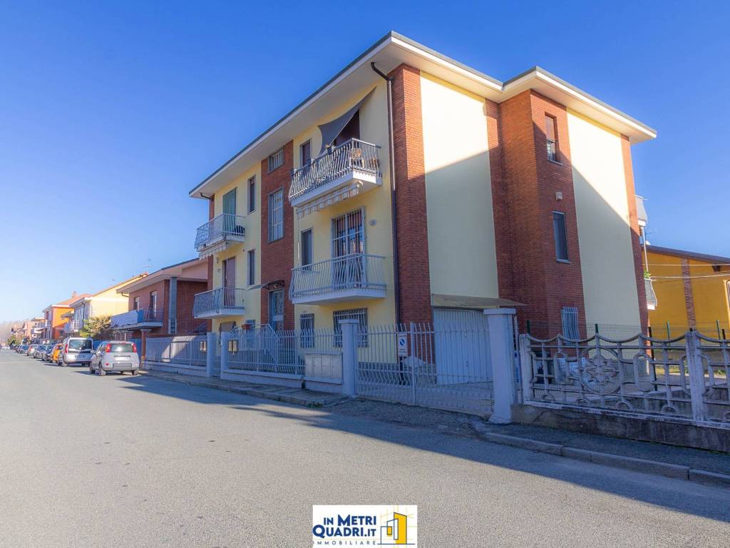 Appartamento a Vinovo in Via Alessandro Manzoni - Foto 3