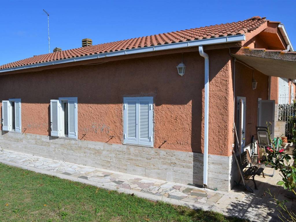 Villa a Castelnuovo di porto - Foto 3