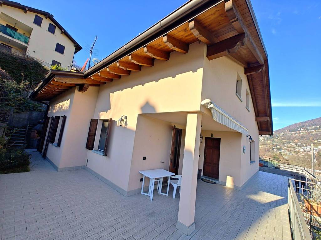 Villa a Centro valle intelvi in Via Campo Sportivo - Foto 2