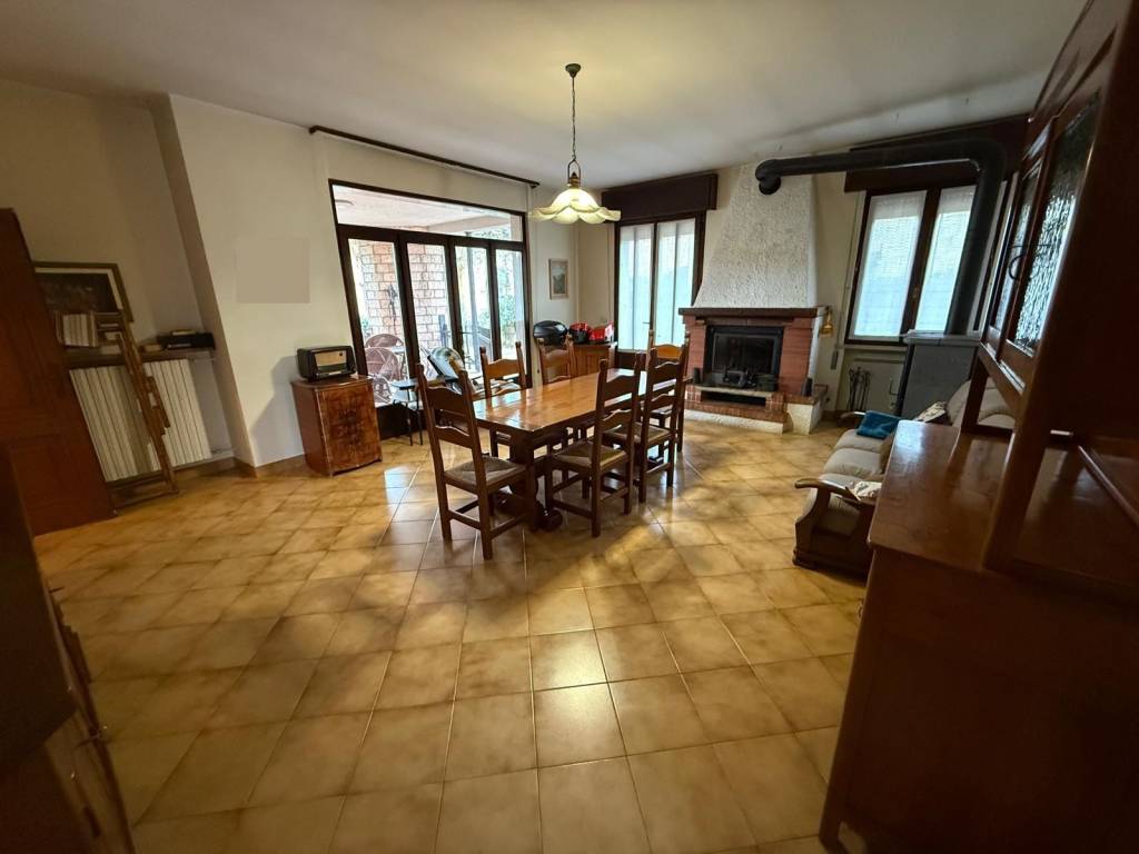Villa a Montichiari in Via Novagli Campagna - Foto 4