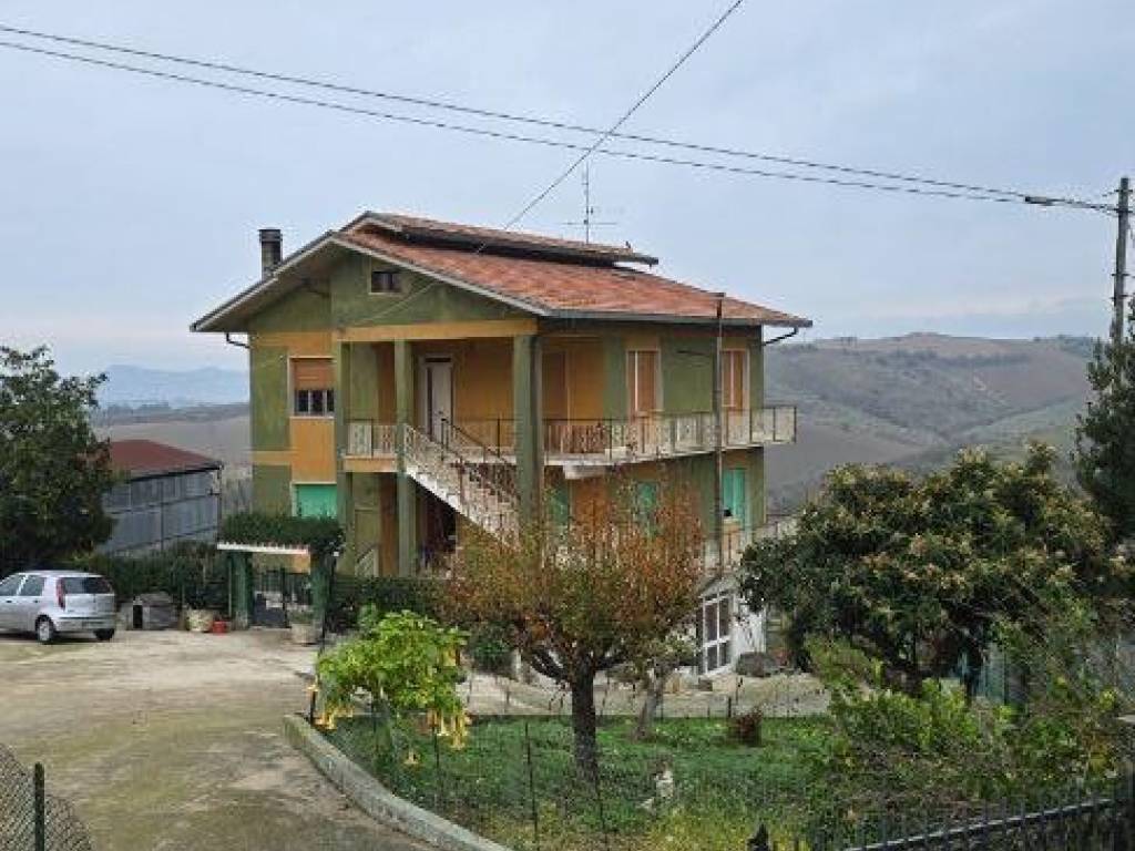 Rustico / casale a Bellante in Via Collerenti, 7 - Foto 2