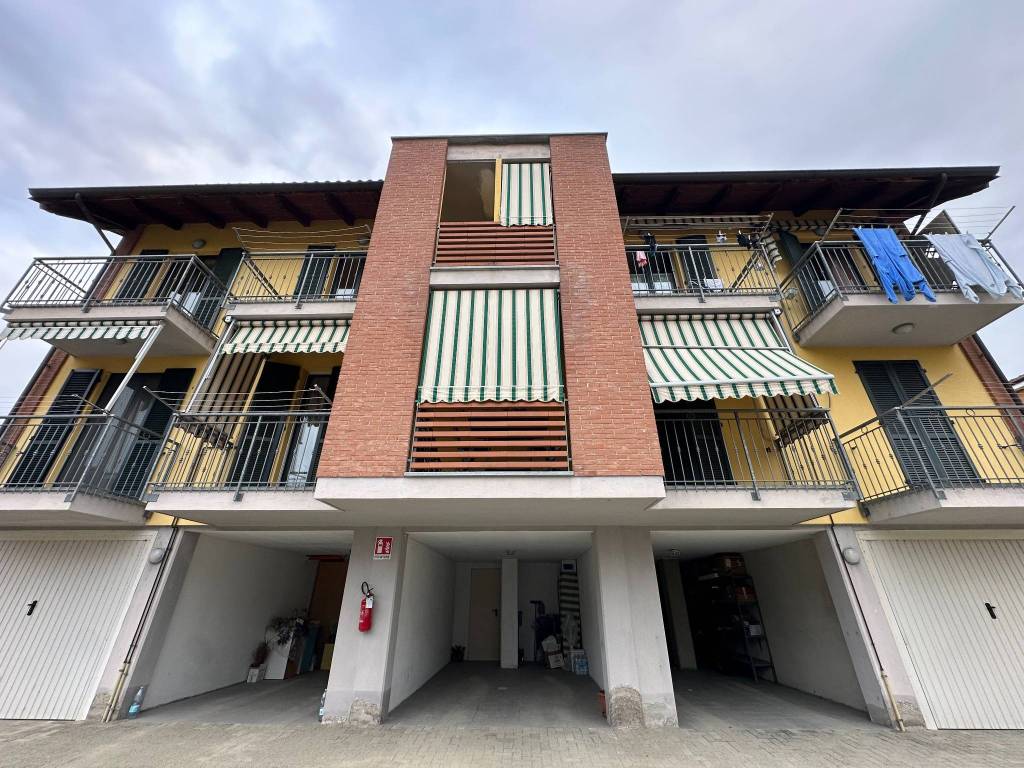 Appartamento a Canelli in Via Eugenio Amerio - Foto 2