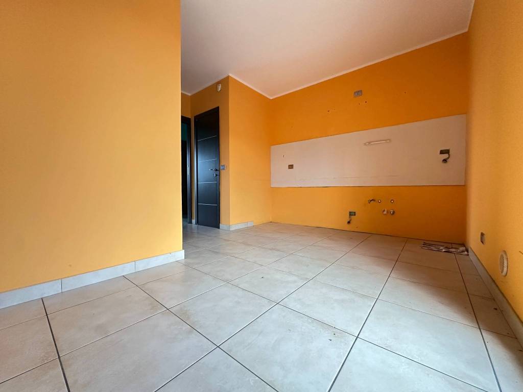 Appartamento a Canelli in Via Eugenio Amerio - Foto 5