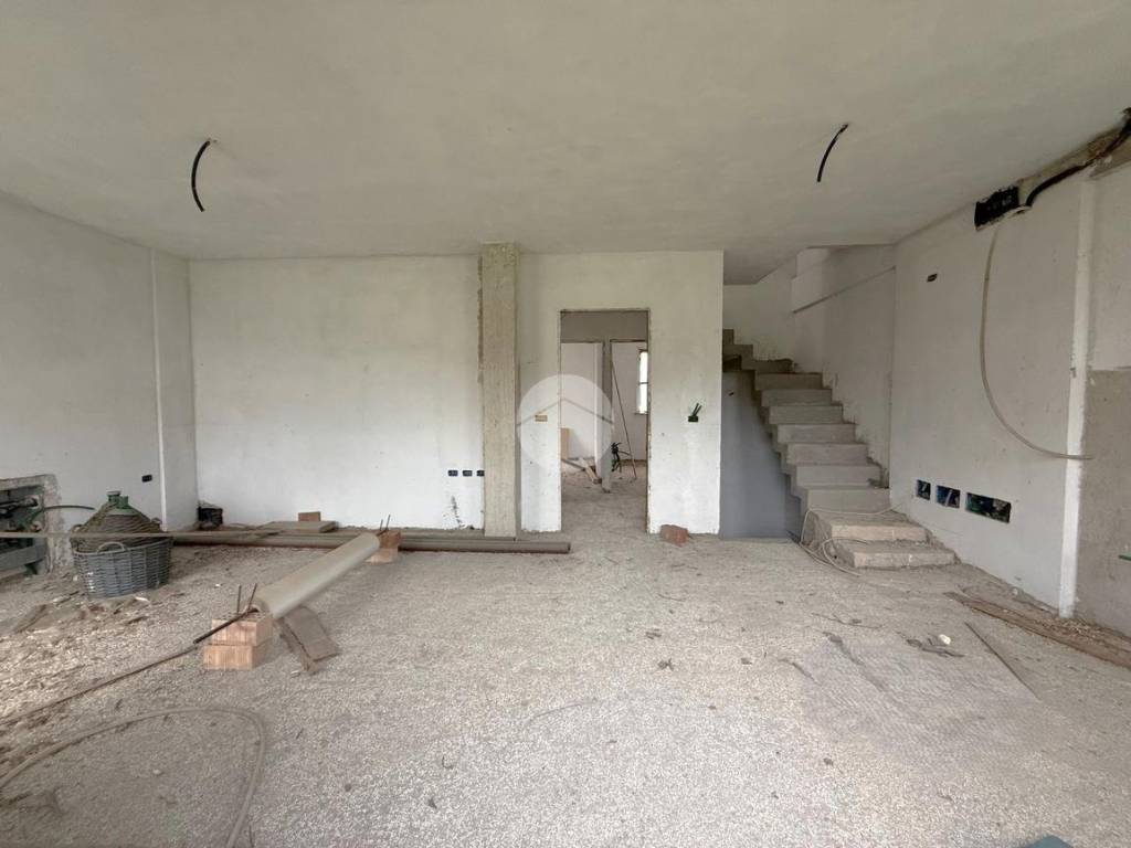 Casa indipendente a Fano in Via della Tombaccia - Foto 2