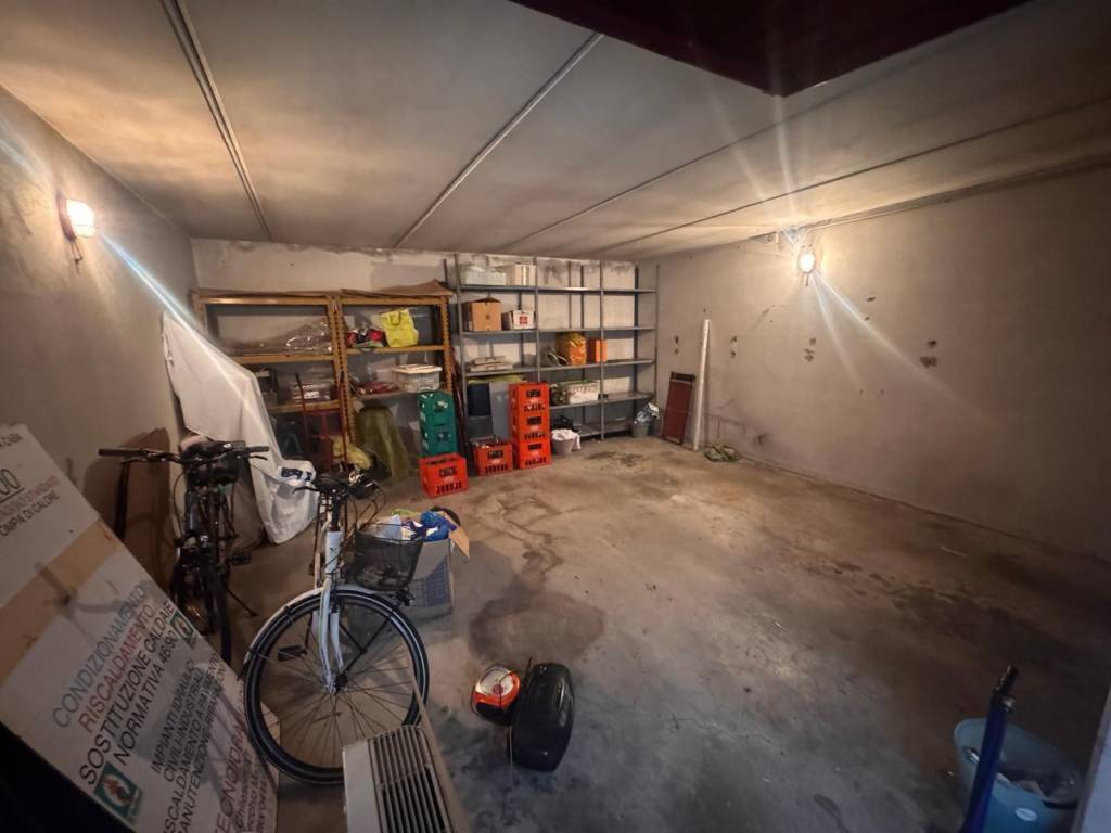 Box / garage a Montecchio maggiore in Via Giacomo Chilesotti - Foto 2