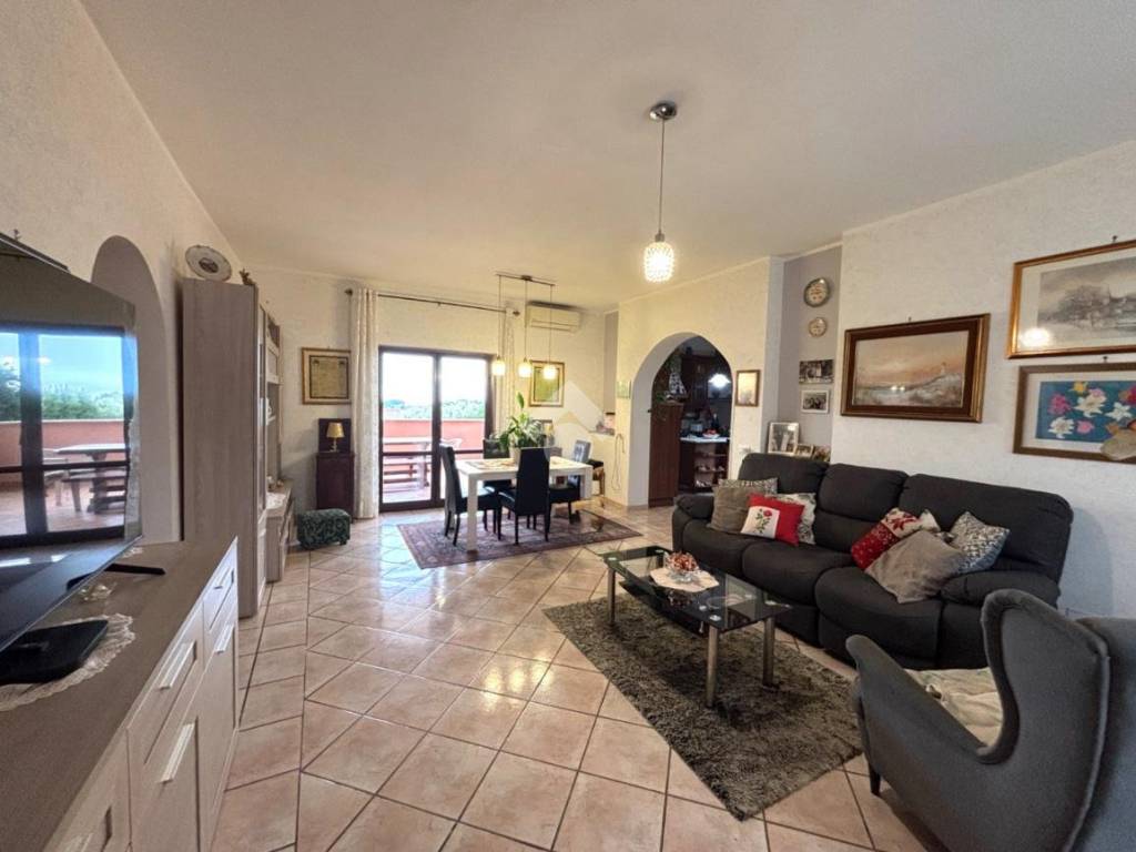 Villa a Lanuvio in Via della Selva - Foto 2