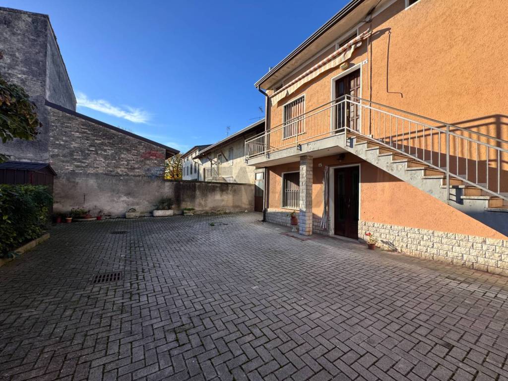 Casa indipendente a Castel goffredo in contrada Casalpoglio, 9 - Foto 3
