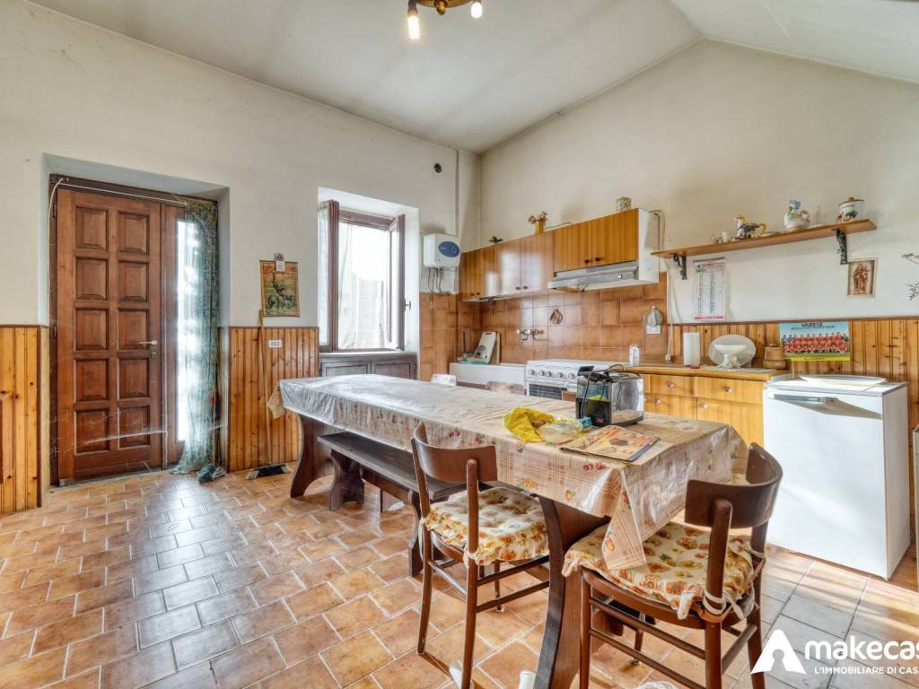 Appartamento a Vergiate in Vicolo Giuseppe Verdi, 6 - Foto 3