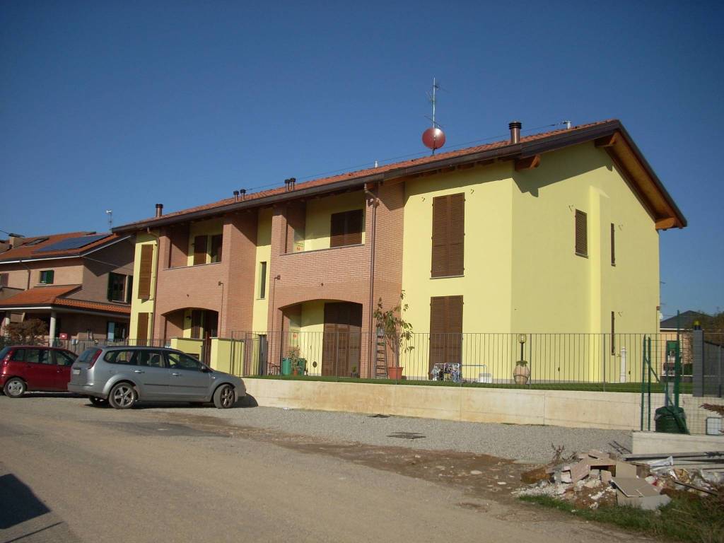 Appartamento a Lomagna in Via Donatori del Sangue, 10 - Foto 2
