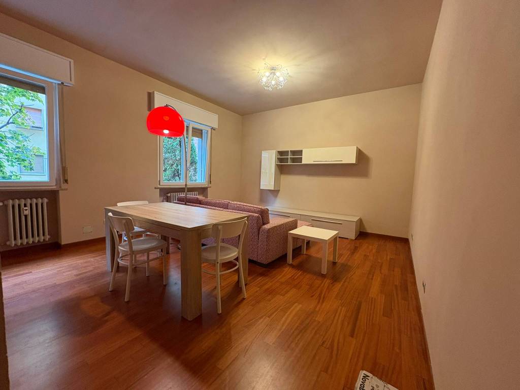 Appartamento a Parma in Via Emilia Est - Foto 2