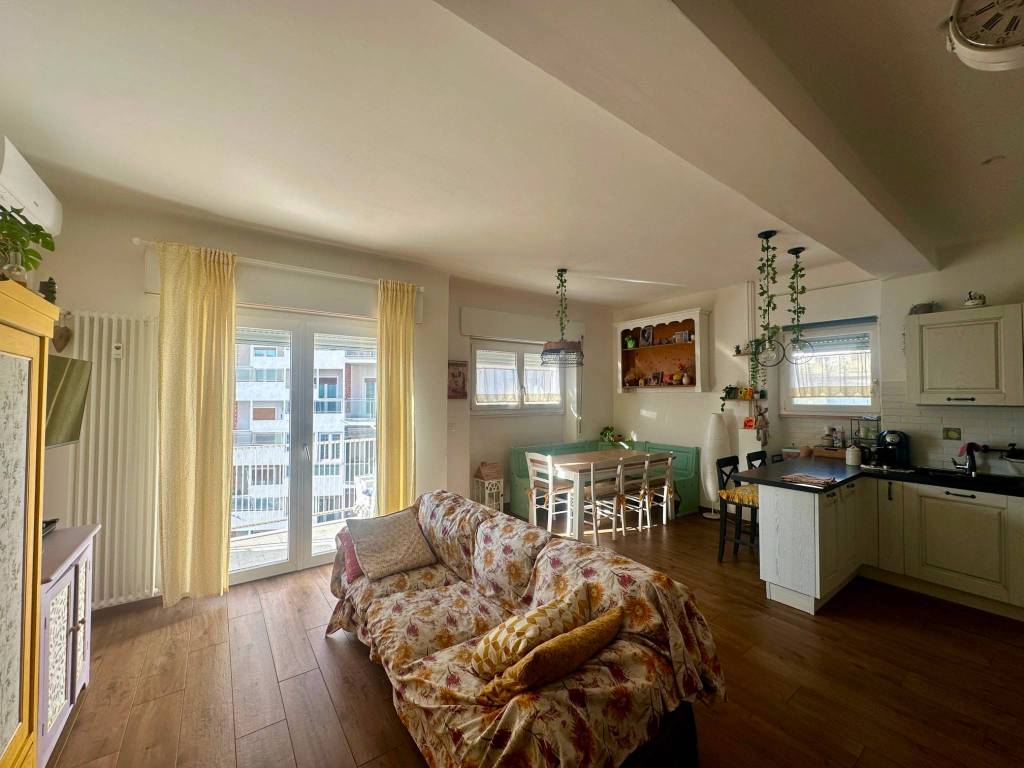 Appartamento a Trieste in Via del Lloyd - Foto 4