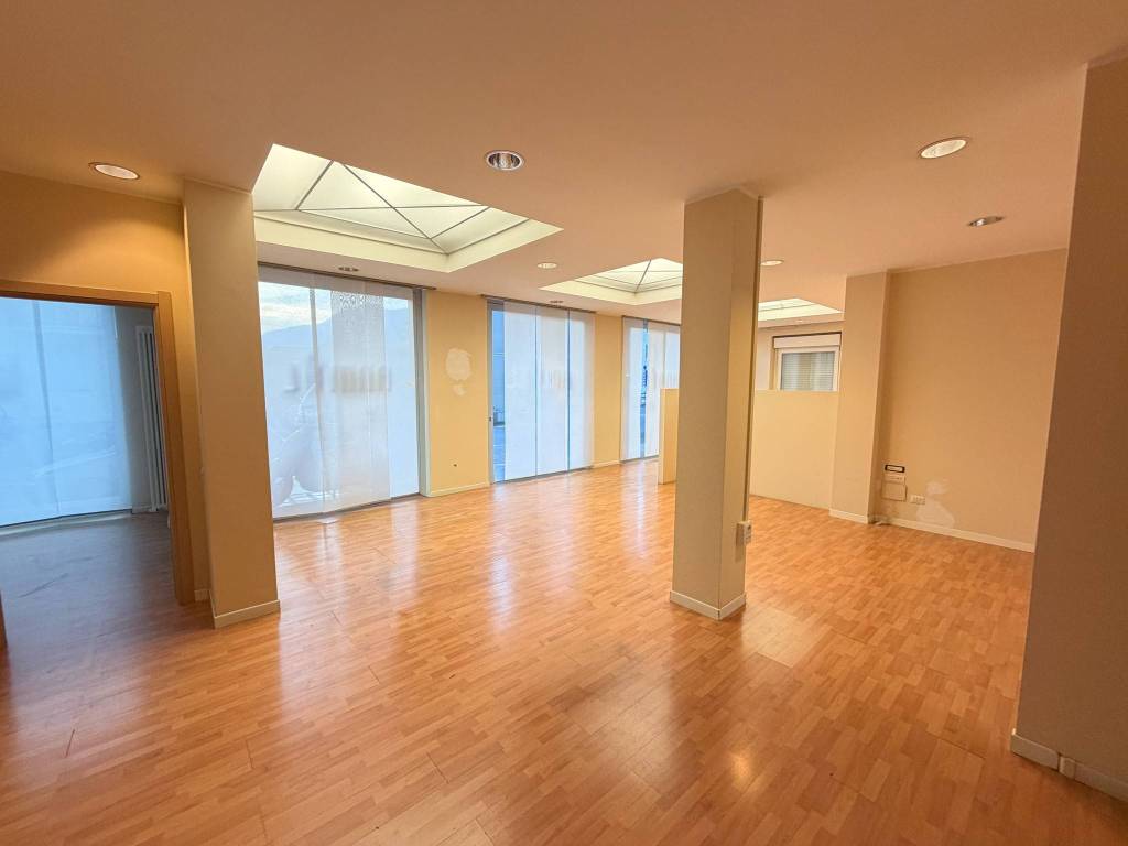 Immobile a Lecco in Via Risorgimento, 1 - Foto 2