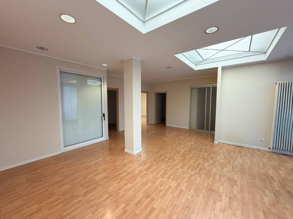 Immobile a Lecco in Via Risorgimento, 1 - Foto 3