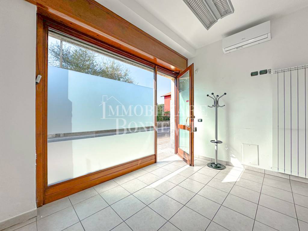 Immobile a Olgiate comasco in Via Luraschi, 37 - Foto 2