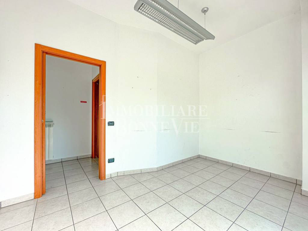 Immobile a Olgiate comasco in Via Luraschi, 37 - Foto 3