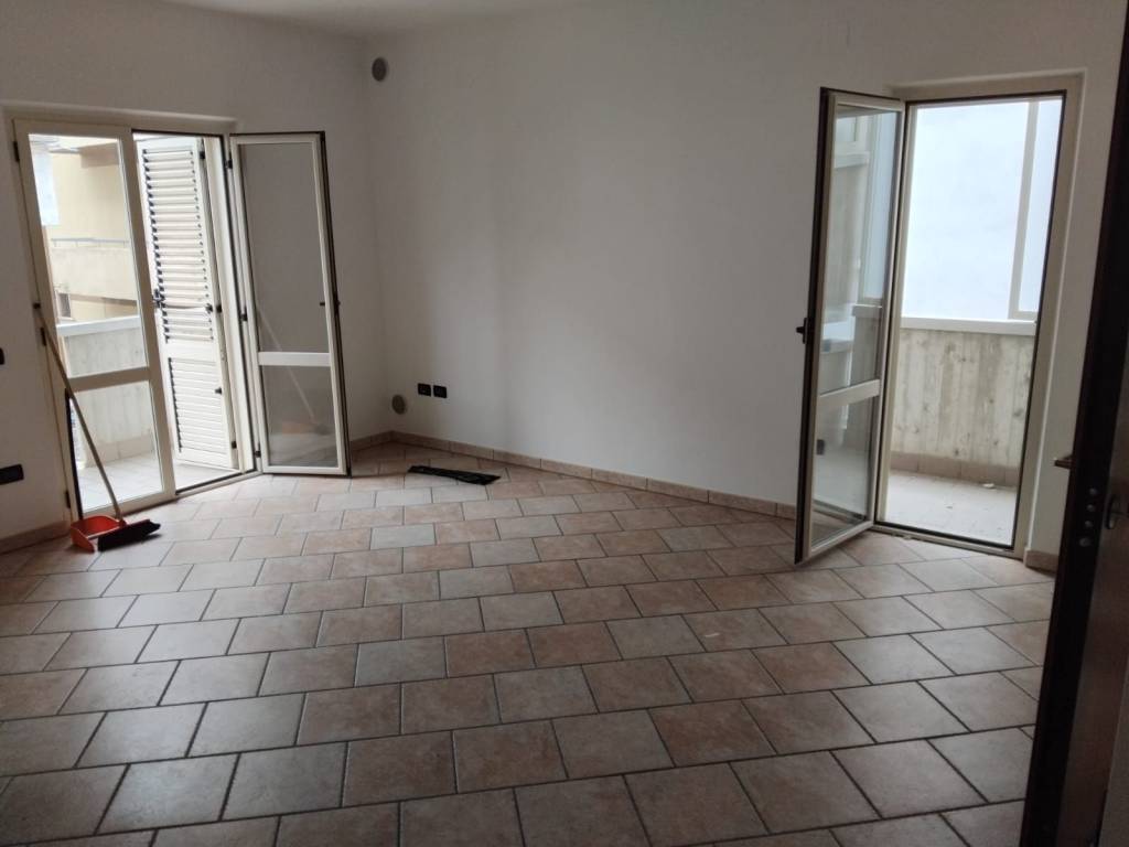 Appartamento a Alba adriatica in Via Giuseppe Garibaldi - Foto 2