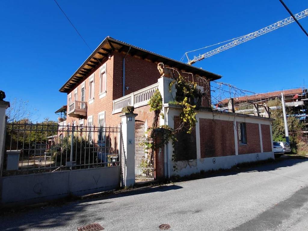 Villa a Asti in Via Umberto Grilli, 10 - Foto 2