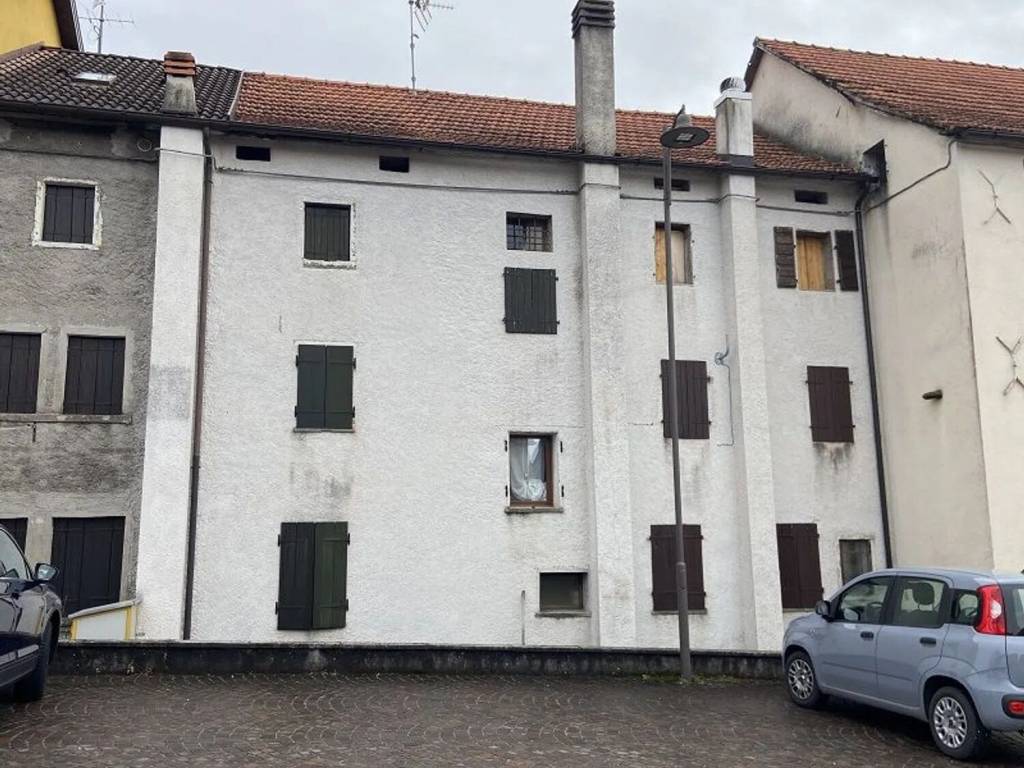 Villa a Alpago in Via Pieretto Bianco, 146 - Foto 2