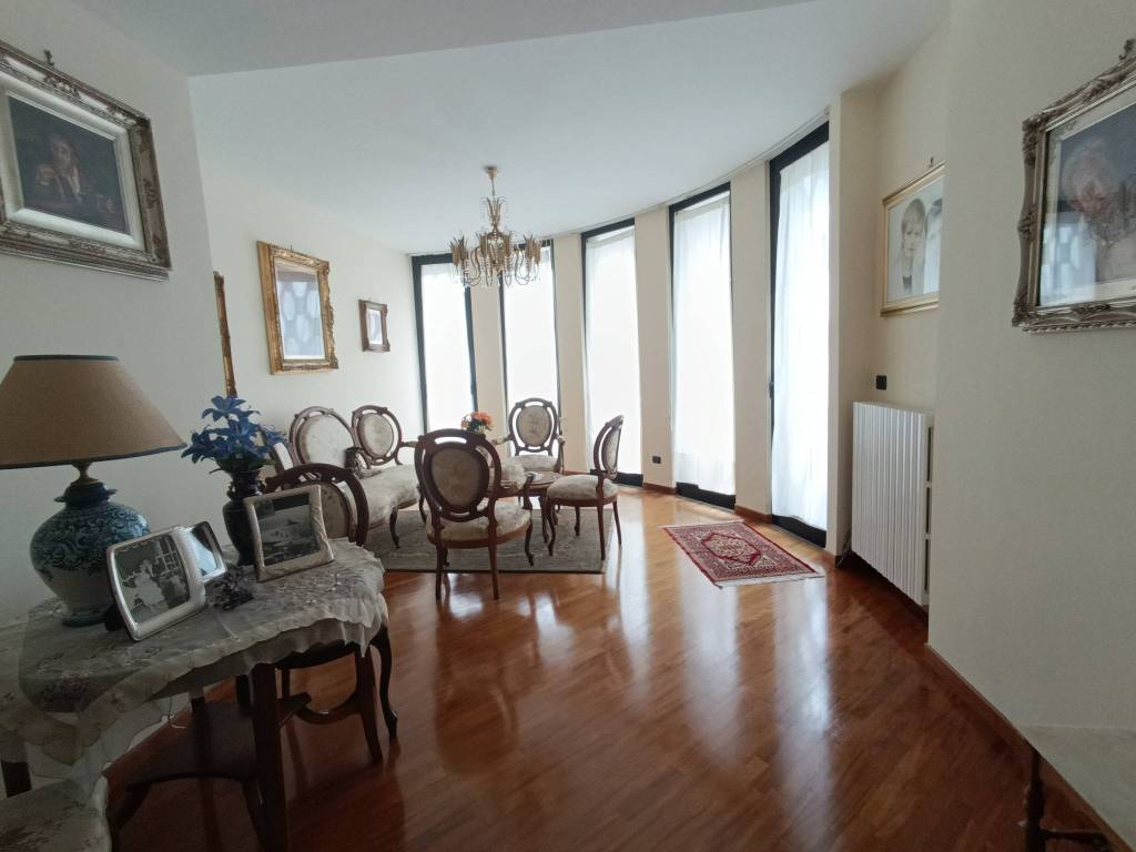 Appartamento a Salerno in Via Monticelli - Foto 4