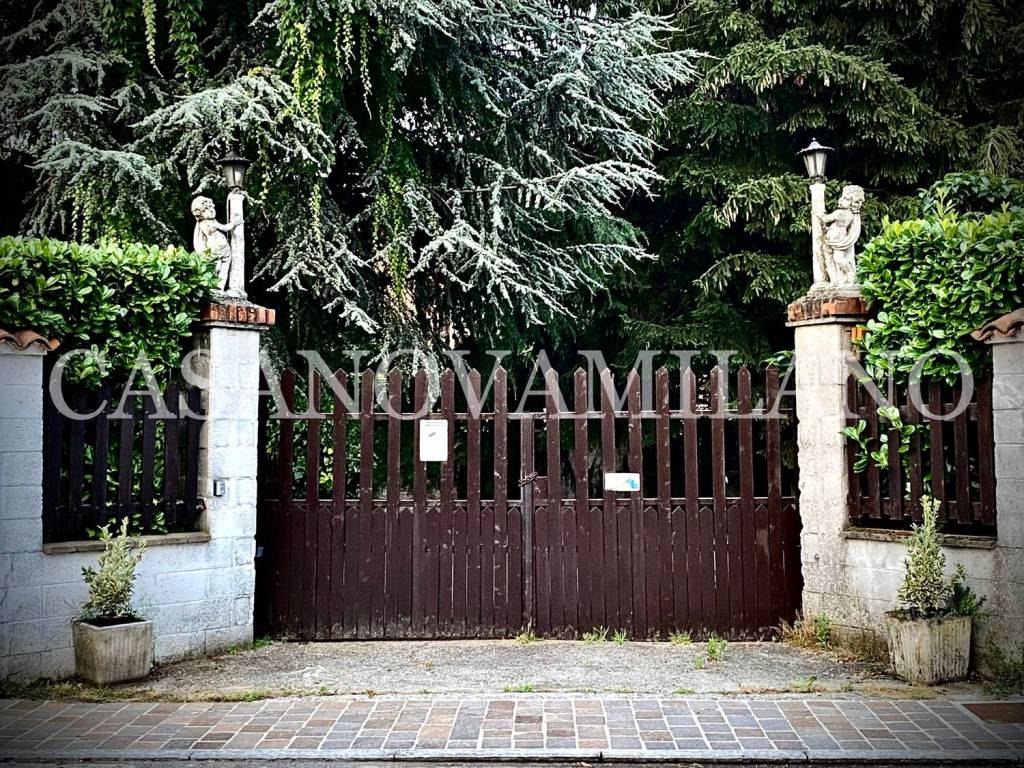 Villa a Imbersago in Via Giacomo Matteotti - Foto 3