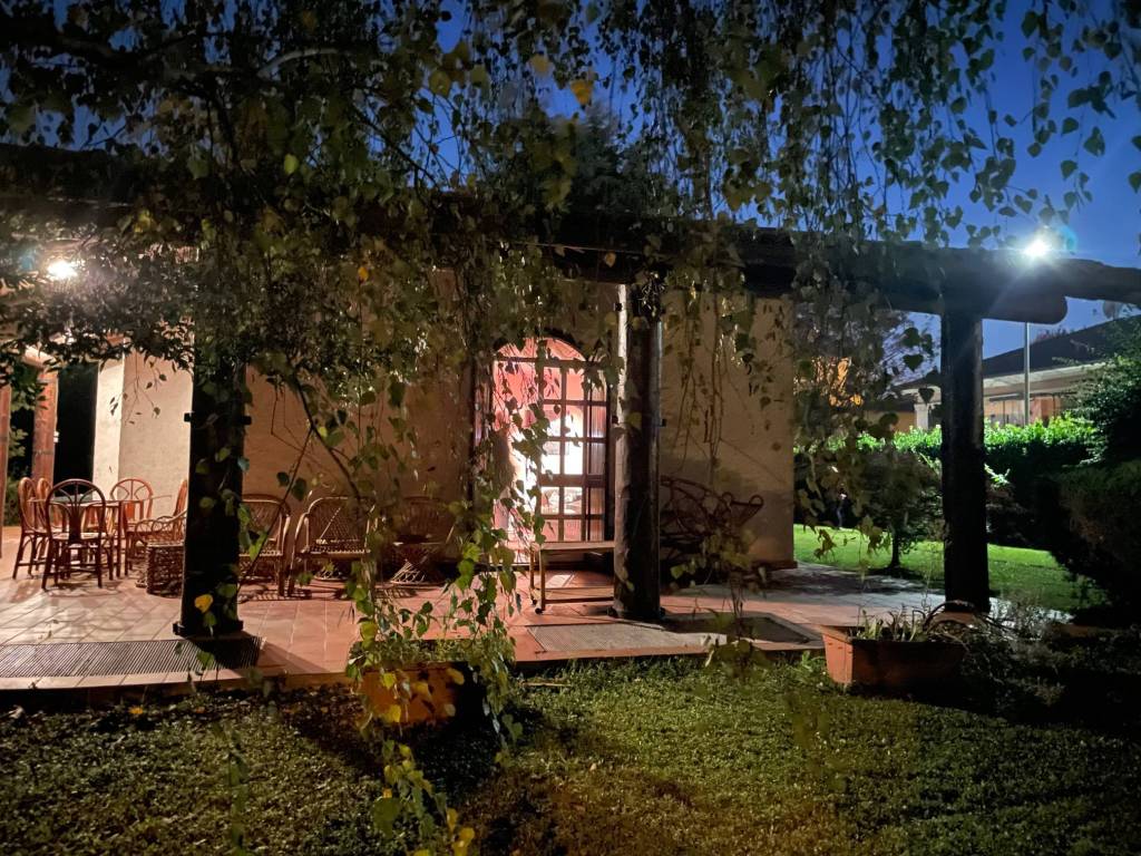 Villa a Imbersago in Via Giacomo Matteotti - Foto 4