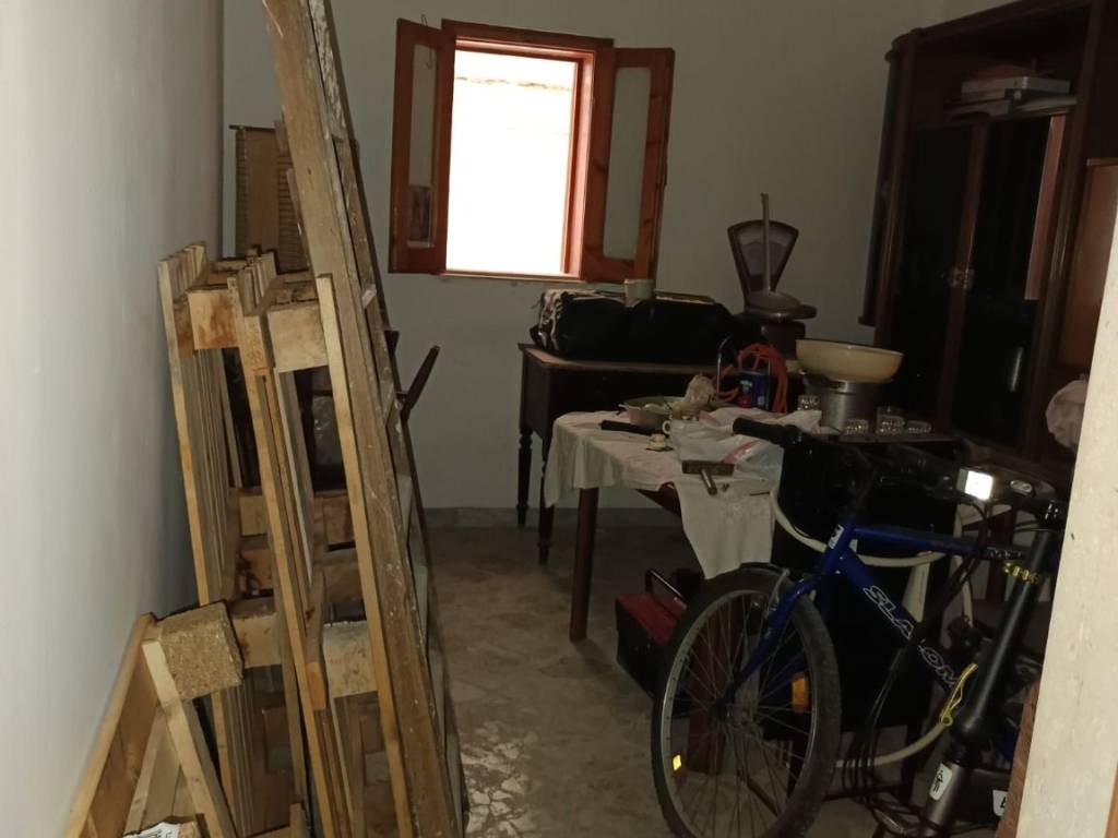 Casa indipendente a Mola di bari in Via Fratelli Bandiera - Foto 4