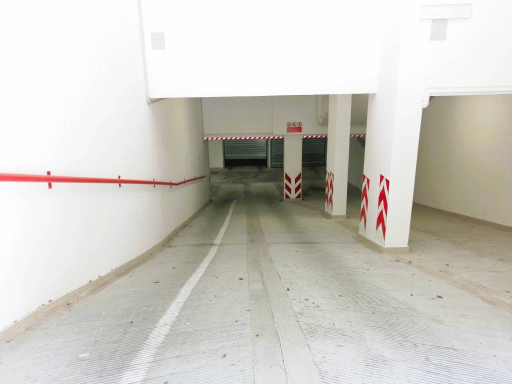 Box / garage a Foggia in Via Taranto - Foto 2