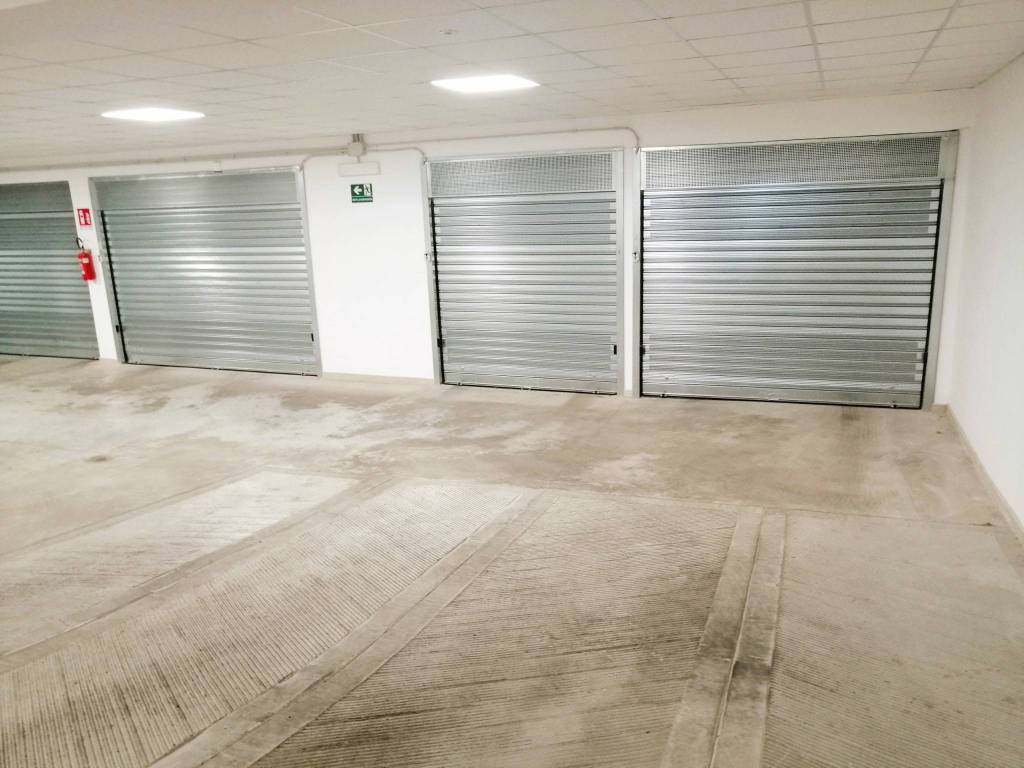 Box / garage a Foggia in Via Taranto - Foto 3