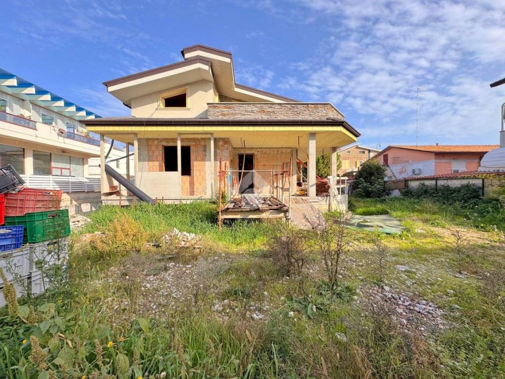 Villa a Giulianova in Via Meucci, 3 - Foto 4