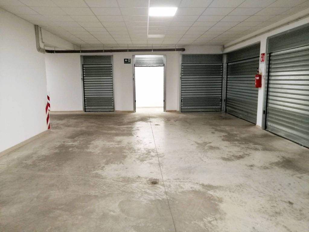 Box / garage a Foggia in Via Taranto - Foto 4