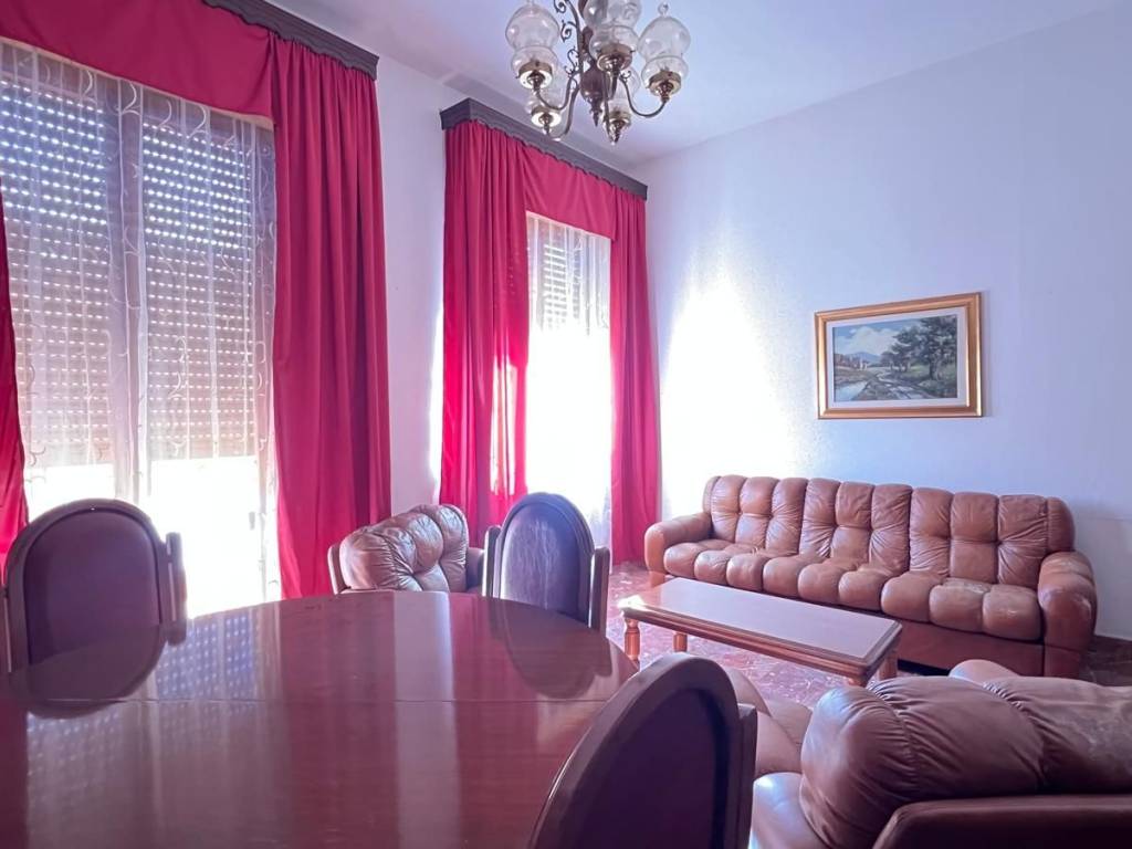 Appartamento a Guspini in Via Carbonia - Foto 2